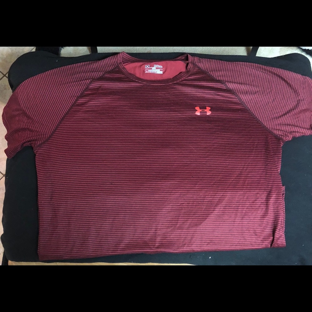 pre-owned Under Armor dri fit short sleeve